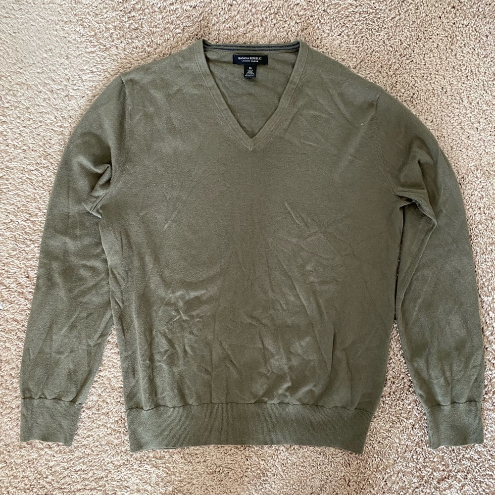 Banana Republic Cashmere Olive Green V-Neck Sweater
